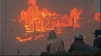 Incendio forestal en California: los famosos que abandonaron sus hogares y evacuaron en Pacific Palisades