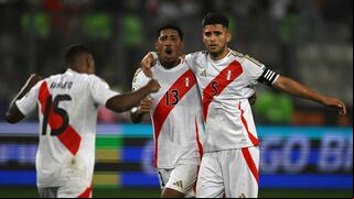 Carlos Zambrano tras el triunfo ante Uruguay: “Demostramos que podemos jugar con cualquiera”