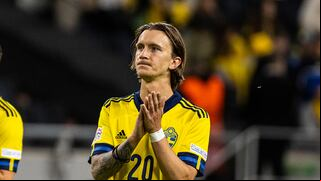 Conmoción en el fútbol por Kristoffer Olsson: internado y con respiración artificial por enfermedad cerebral