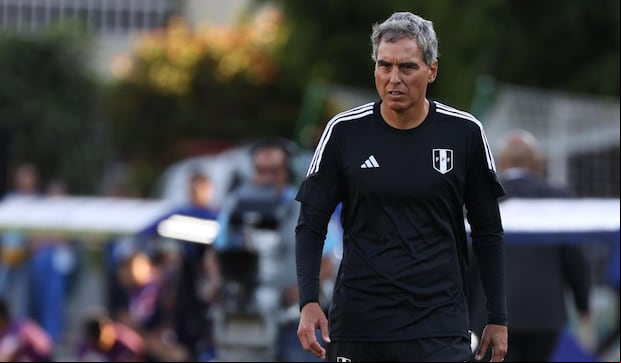 José Guillermo del Solar habló fuerte contra los clubes y su negativa de prestar jugadores a los torneos juveniles. (Foto: EFE)