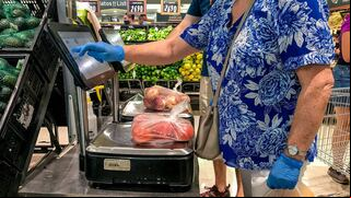 Qué se sabe de la eliminación del impuesto a la comida en Illinois
