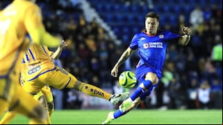 Tras blooper: Cruz Azul ganó 1-0 a Tigres y se apoderan de la punta del Clausura