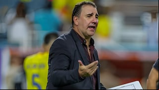 Néstor Lorenzo no lo puede creer: tercera baja en Colombia y los cambios para enfrentar a Perú