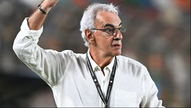 Jorge Fossati salió campeón nacional con Universitario en la Liga 1 2023. (Foto: Getty Images)