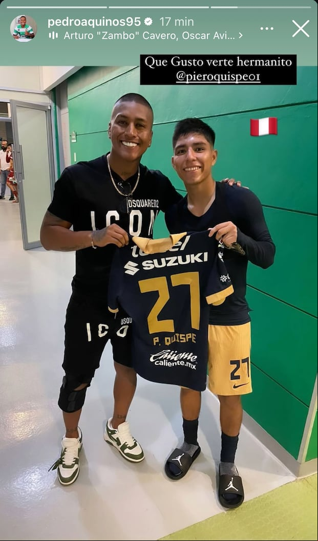 Pedro Aquino y Piero Quispe se tomaron una foto luego del empate entre Santos y Pumas. (Foto: Captura de IG)