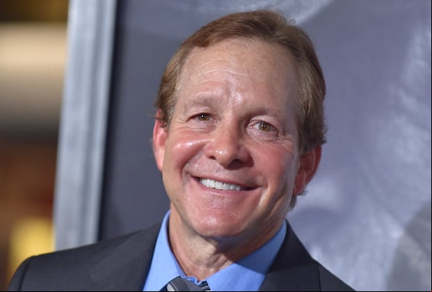 El actor Steve Guttenberg ayudó en el proceso de evacuación. (Foto: AFP)