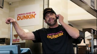¿Por qué Ben Affleck y Dunkin Donuts serán los protagonistas del Super Bowl 2024?
