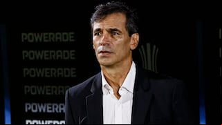 ¿Fabián Bustos se va de Olimpia? Directivo del club dejó un claro mensaje sobre su futuro
