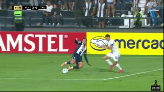 ¡Fatal error! Goles de Girotti para el 2-2 de Alianza Lima vs Talleres en Copa Libertadores